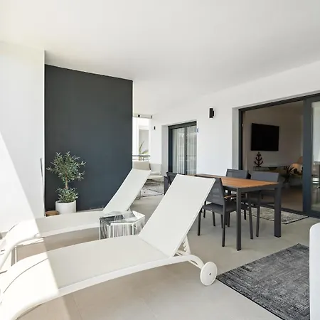 Unwind In Stylish Comfort At Golf Rdr478 Apartamento *